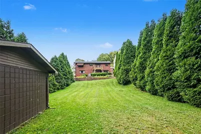705 Smiley St, Ellwood City, PA 16117 - Photo 24