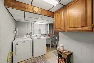 705 Smiley St, Ellwood City, PA 16117 - Photo 22