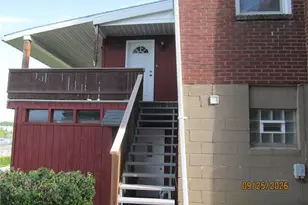 1522 Broad St, South Greensburg Boro, PA 15601 - Photo 4
