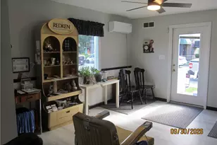 1522 Broad St, South Greensburg Boro, PA 15601 - Photo 10