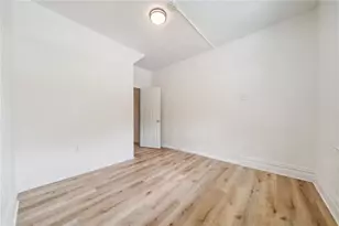 5421 Wellesley Ave, Pittsburgh, PA 15206 - Photo 8