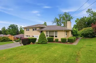 516 Oberdick Dr, Elizabeth Twp/Boro, PA 15135 - Photo 2