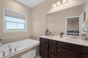 165 Cole Dr, Robinson Twp, PA 15136 - Photo 22