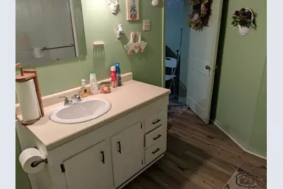 2710 Locust St, Beaver Falls, PA 15010 - Photo 14