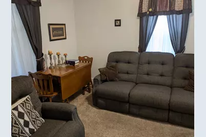 2710 Locust St, Beaver Falls, PA 15010 - Photo 6