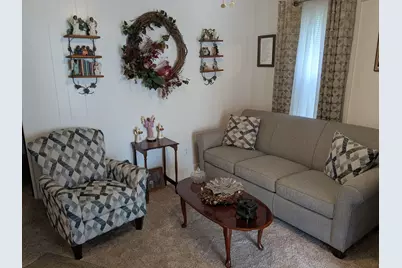 2710 Locust St, Beaver Falls, PA 15010 - Photo 4