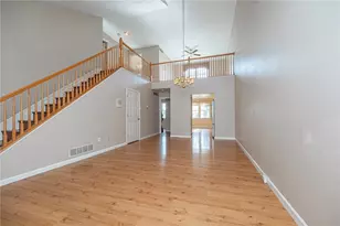 106 Paddock Ln, Pittsburgh, PA 15236 - Photo 2