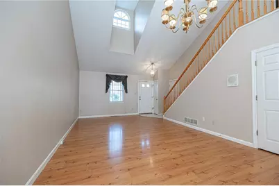 106 Paddock Ln, Pittsburgh, PA 15236 - Photo 4