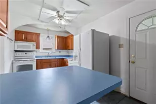508 Willow St, Springdale Boro, PA 15144 - Photo 10