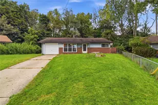 809 Hackberry Dr, Monroeville, PA 15146 - Photo 2