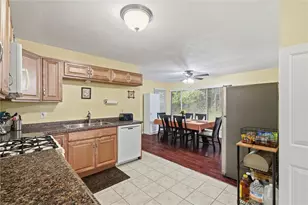 809 Hackberry Dr, Monroeville, PA 15146 - Photo 10