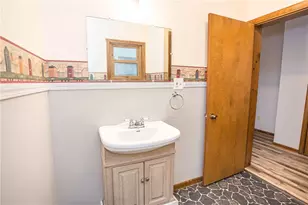 221 S Julian St, Ebensburg, PA 15931 - Photo 28