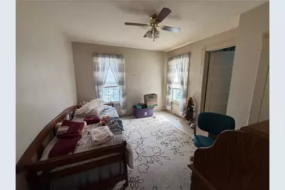 311 N 5th St, Youngwood, PA 15697 - Photo 12