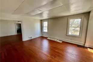 225-227 E Garfield Ave, New Castle, PA 16105 - Photo 2