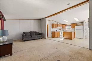 118 Highland Dr, West Deer, PA 15084 - Photo 4