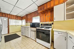1321 6th St, North Huntingdon, PA 15692 - Photo 2