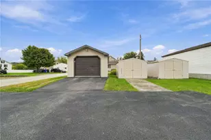 1321 6th St, North Huntingdon, PA 15692 - Photo 26