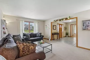 2417 Muzzy Dr, Shenango Township, PA 16101 - Photo 18