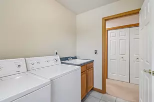 2417 Muzzy Dr, Shenango Township, PA 16101 - Photo 26