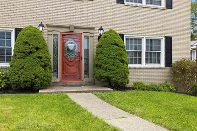 1105 Huston Dr, West Mifflin, PA 15122 - Photo 4