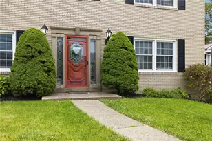 1105 Huston Dr, West Mifflin, PA 15122 - Photo 4