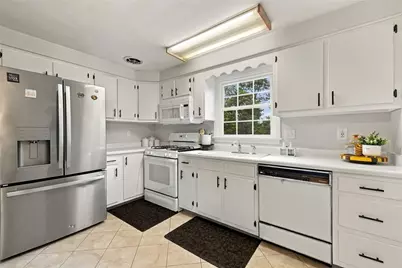 1105 Huston Dr, West Mifflin, PA 15122 - Photo 16