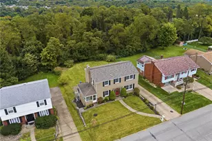 1105 Huston Dr, West Mifflin, PA 15122 - Photo 40