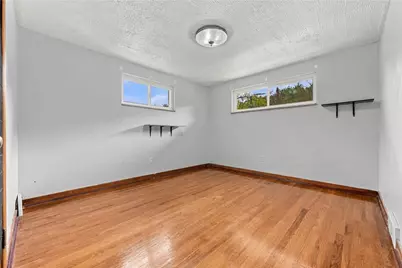1045 Broughton Road, South Park, PA 15236 - Photo 10