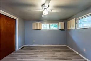 486 Woodlawn, Hempfield Township, PA 15644 - Photo 22