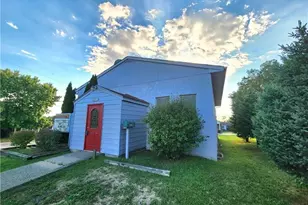 1512 Jackson Ave, New Castle, PA 16101 - Photo 2