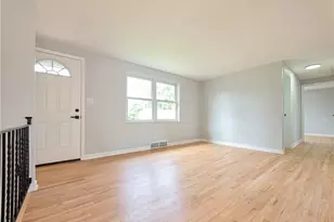 121 Vetter Dr, Pittsburgh, PA 15235 - Photo 2