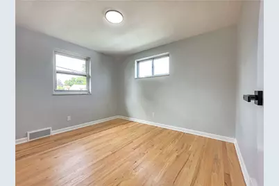 121 Vetter Dr, Pittsburgh, PA 15235 - Photo 10