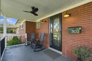 302 Duke Ln, Monroeville, PA 15146 - Photo 2
