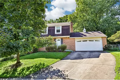 134 Peridot Dr, Verona, PA 15147 - Photo 2