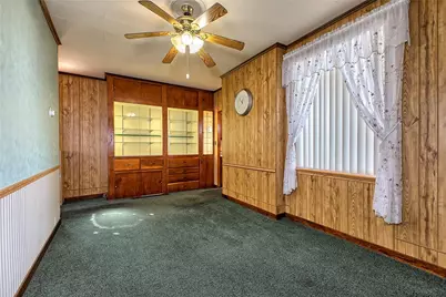 2405 Cronemeyer St, McKeesport, PA 15132 - Photo 6