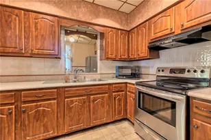 2405 Cronemeyer St, McKeesport, PA 15132 - Photo 4