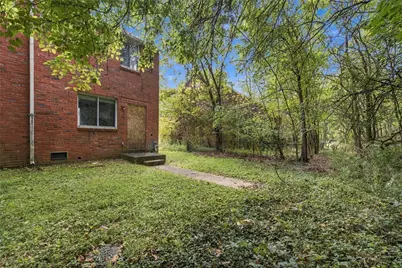 2501 Lincoln Ave, Clairton, PA 15025 - Photo 10