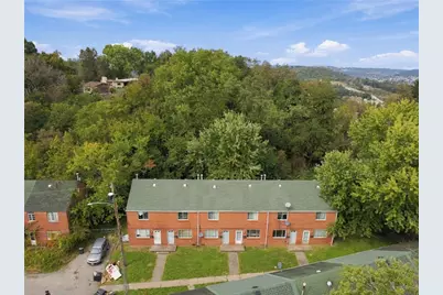 2501 Lincoln Ave, Clairton, PA 15025 - Photo 2