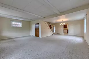 301 Silvis St, Jeannette, PA 15644 - Photo 10