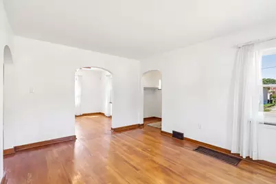 318 Oak Street, West Mifflin, PA 15122 - Photo 6