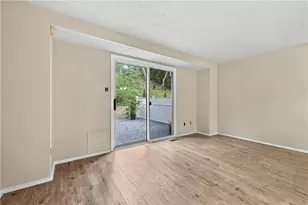561 Winesap Dr, South Fayette, PA 15017 - Photo 4
