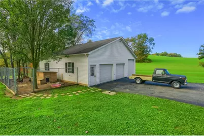 371 Hickernell Rd, Franklin Township, PA 16123 - Photo 6