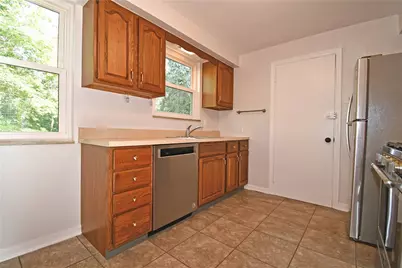 4726 Rolling Hills Rd, Pittsburgh, PA 15236 - Photo 12