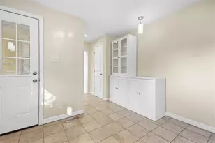 2410 Leticoe St, Pittsburgh, PA 15203 - Photo 14