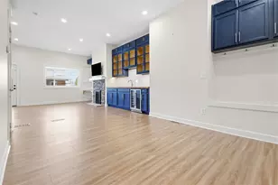 2410 Leticoe St, Pittsburgh, PA 15203 - Photo 8
