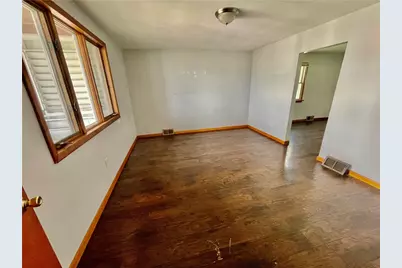 746 6th Ave, Coraopolis, PA 15108 - Photo 6