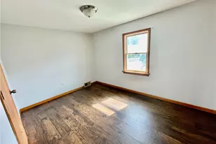 746 6th Ave, Coraopolis, PA 15108 - Photo 8