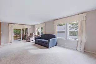 5745 Cassady Rd, Hermitage, PA 16148 - Photo 8