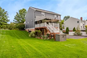 1009 Fieldstone Dr, Cecil, PA 15317 - Photo 42
