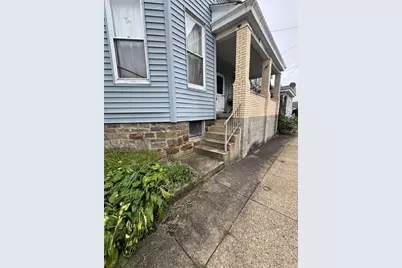 415 Saint Clair St, Latrobe, PA 15650 - Photo 2